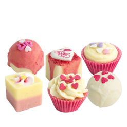 The Pink Cupcake Bath Bomb Giftset3
