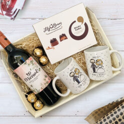 Hampers with Champagne & Wine