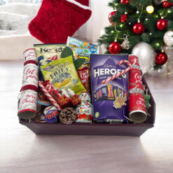 Crackers & Treats Christmas Hamper
