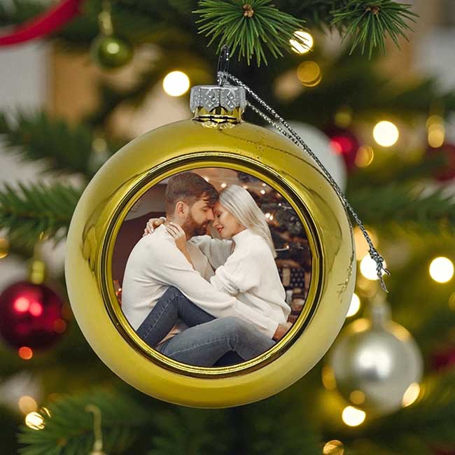 x-1-Personalised-Gold-Christmas-Bauble